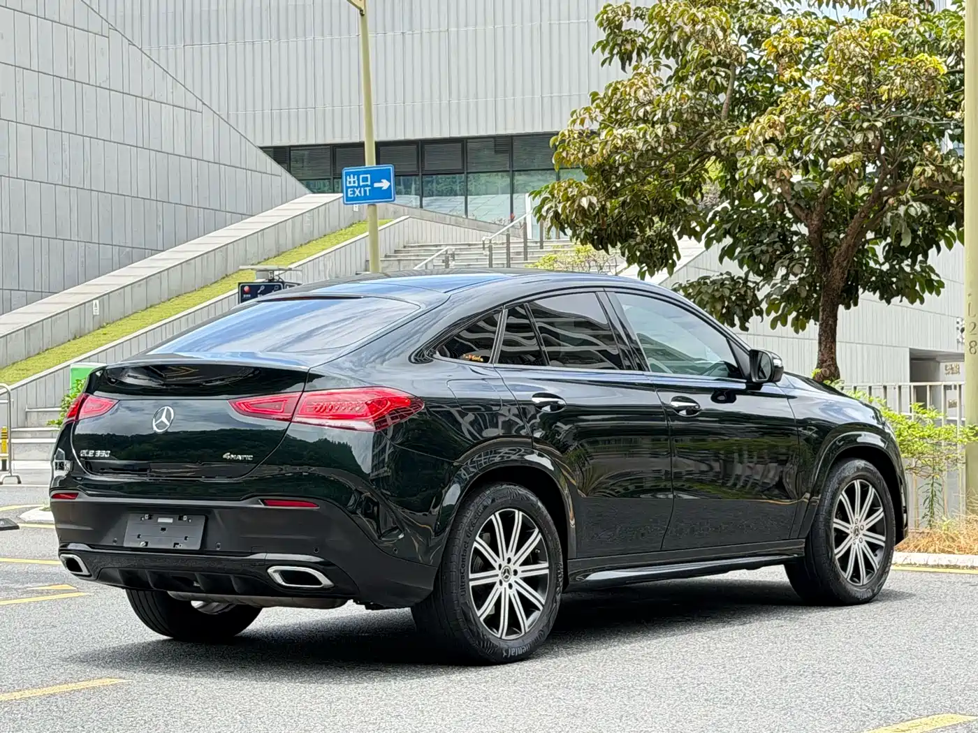 Mercedes-Benz GLE Coupe 2020 GLE 350 4MATIC Coupe SUV Luxury фото 5