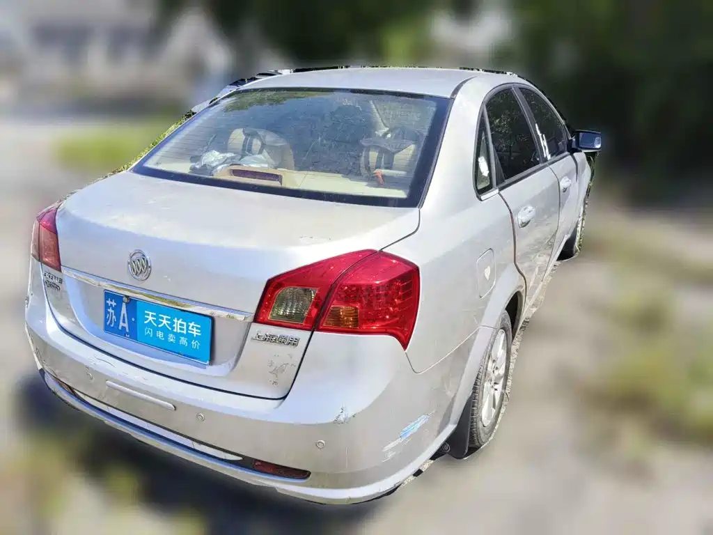 Photo 2 - Buick Excelle