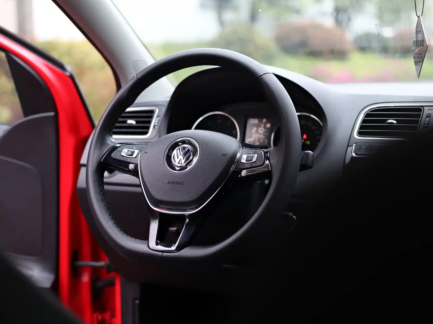 Volkswagen Polo 2018 1.5L Auto Comfort фото 20