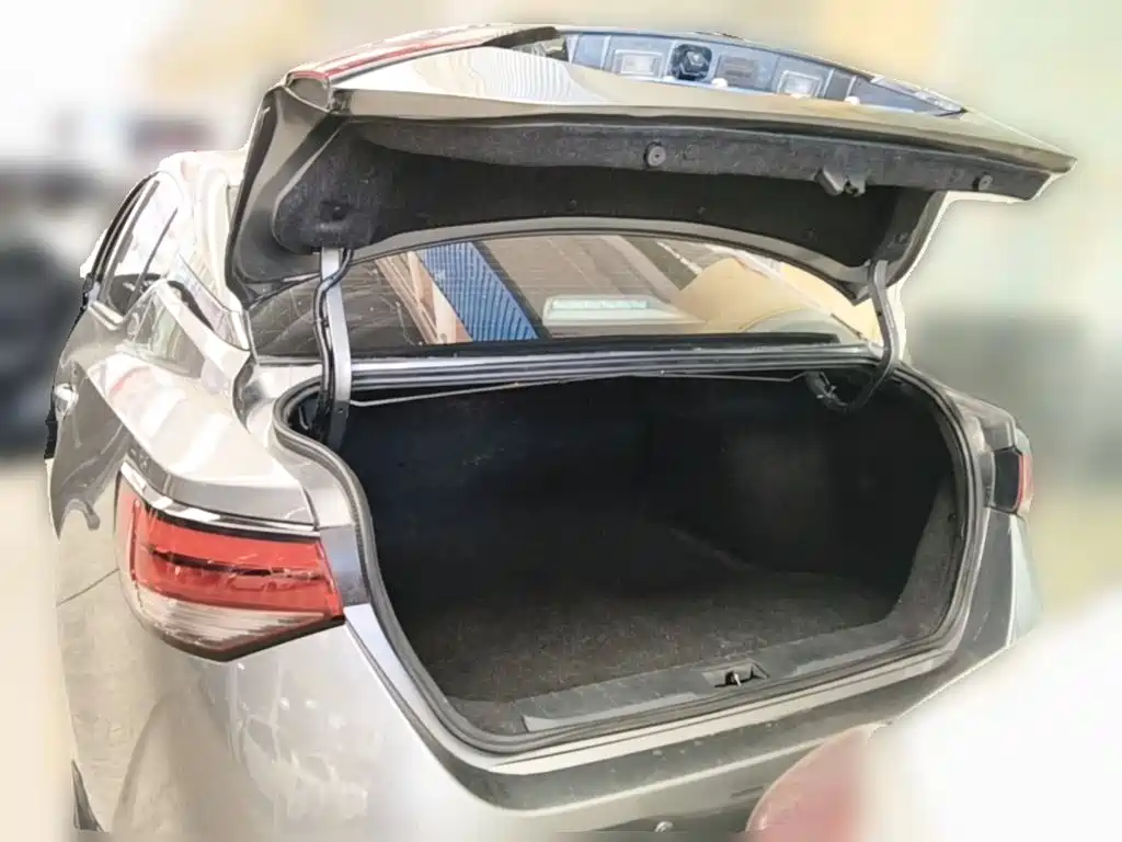 Nissan SYLPHY, миниатюра 24