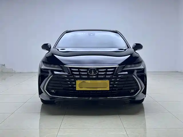Toyota Avalon 2023 2.0L Premium Selection фото 2