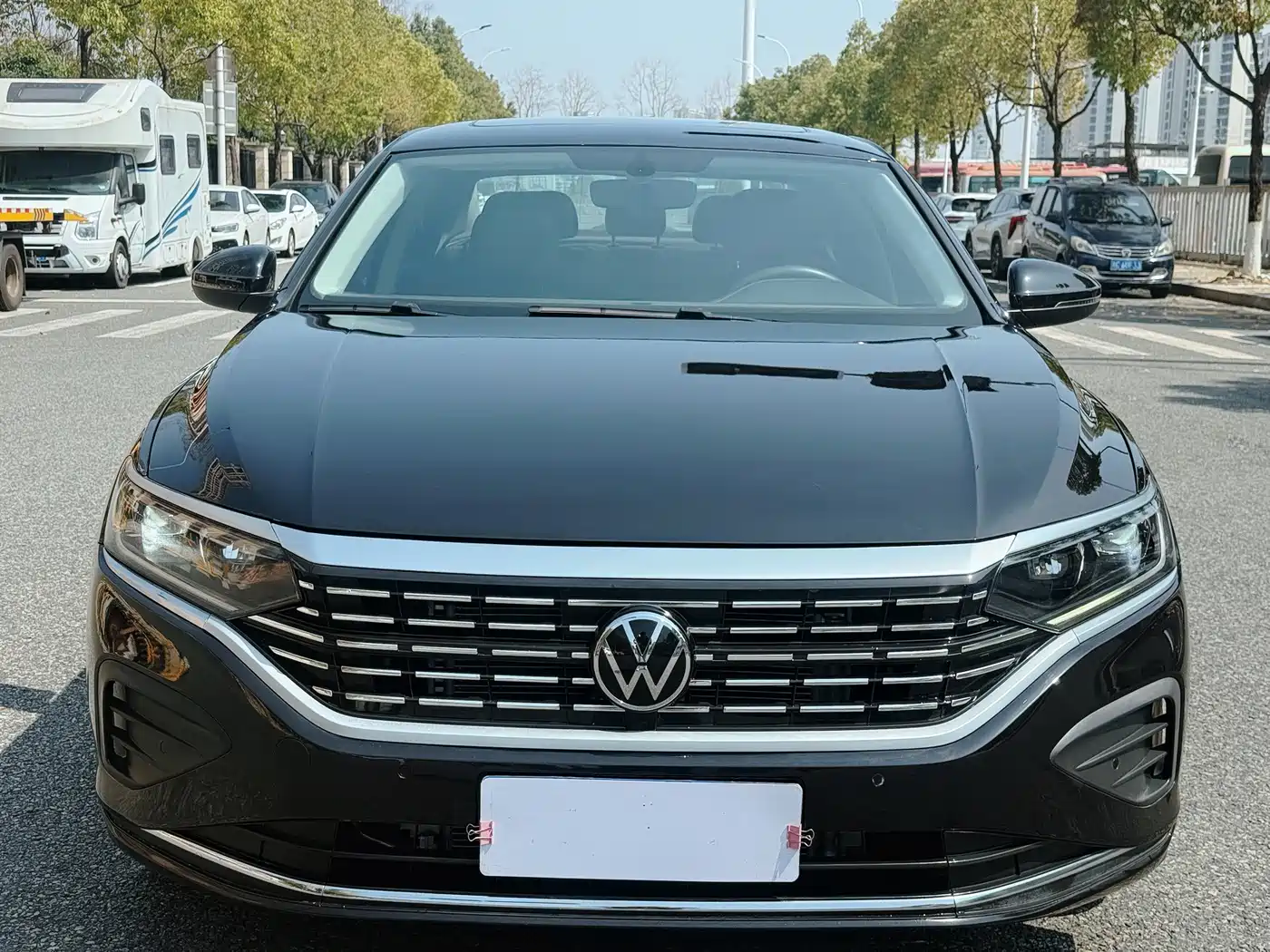 Volkswagen Passat 2024 330TSI Elite Edition фото 2