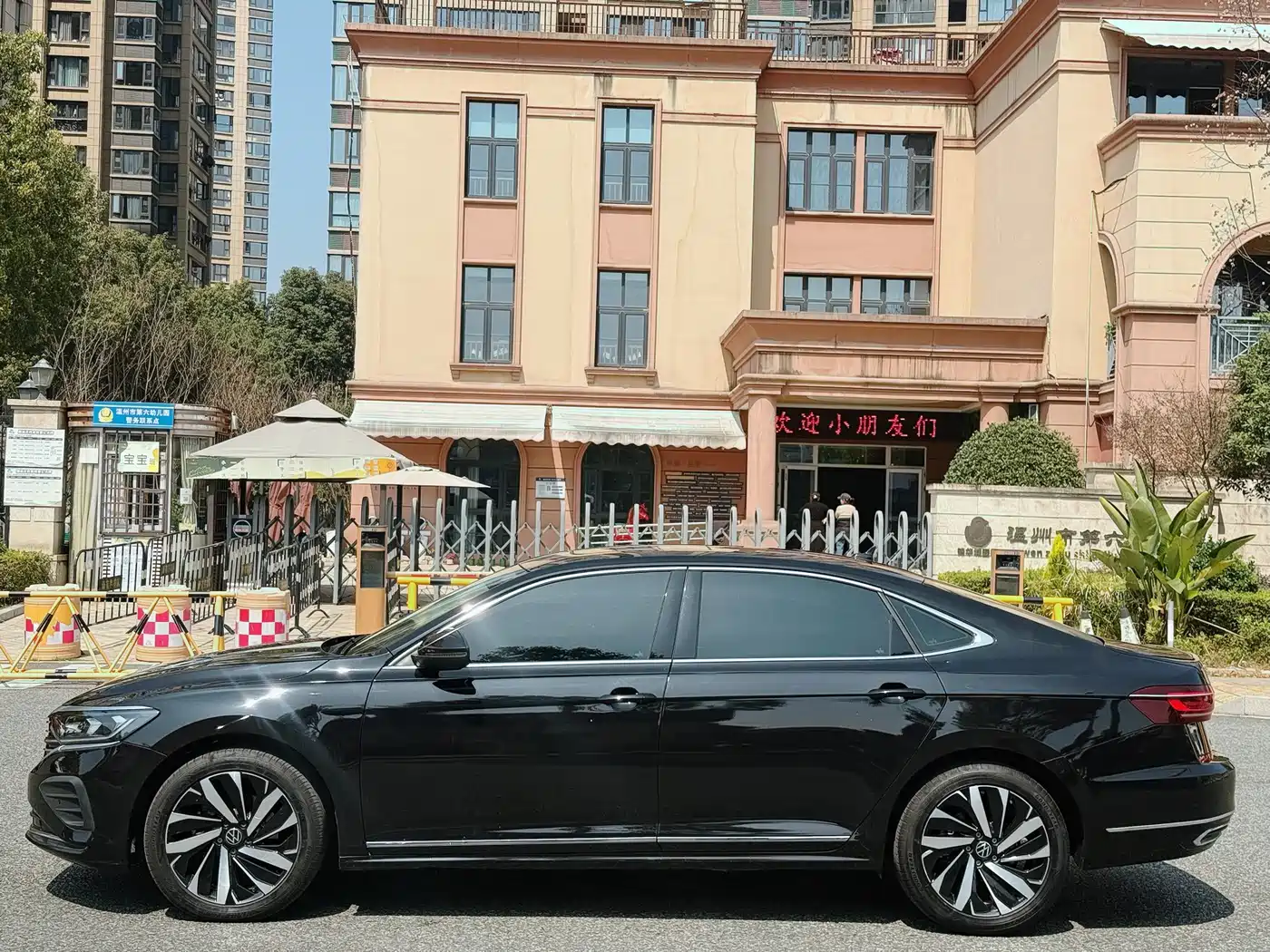 Volkswagen Passat 2024 330TSI Elite Edition фото 4