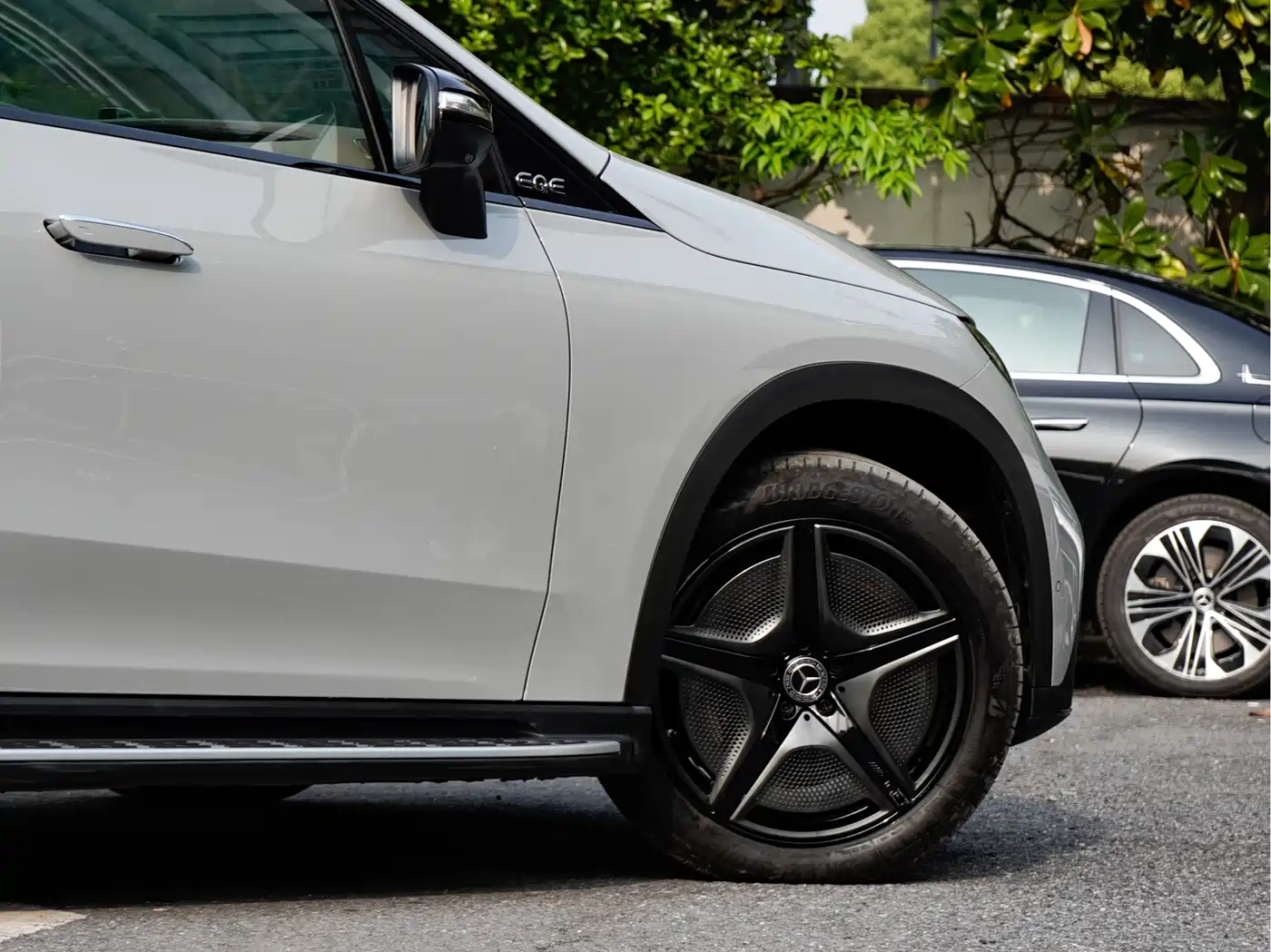 MERCEDES-BENZ EQE SUV