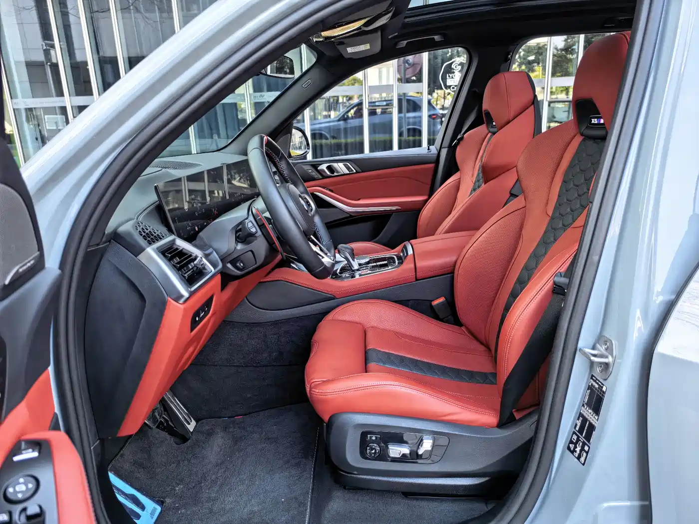 BMW X5 M 2023 Model X5 M Thunder Edition фото 7