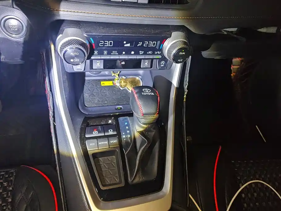 TOYOTA RAV4 RONGFANG