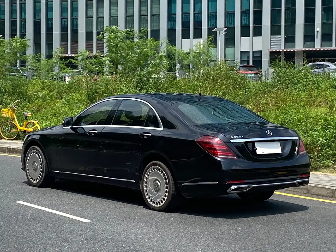 Фото 5 - Mercedes-Benz S-Class