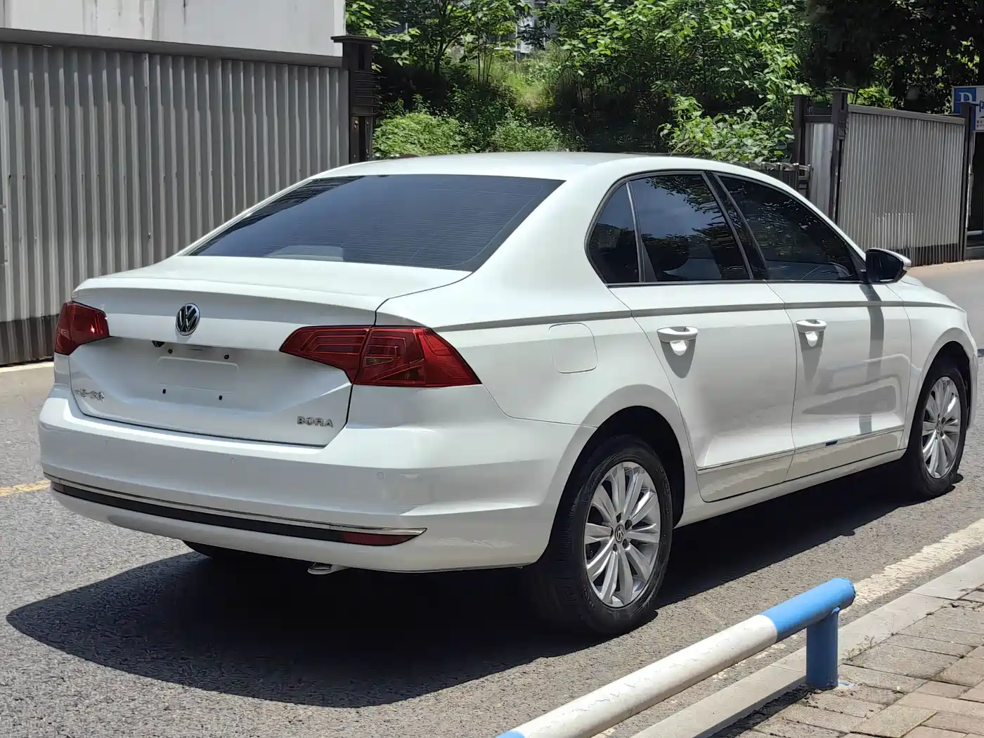 Volkswagen Bora 2016 Model 1.6L Automatic Comfort фото 5