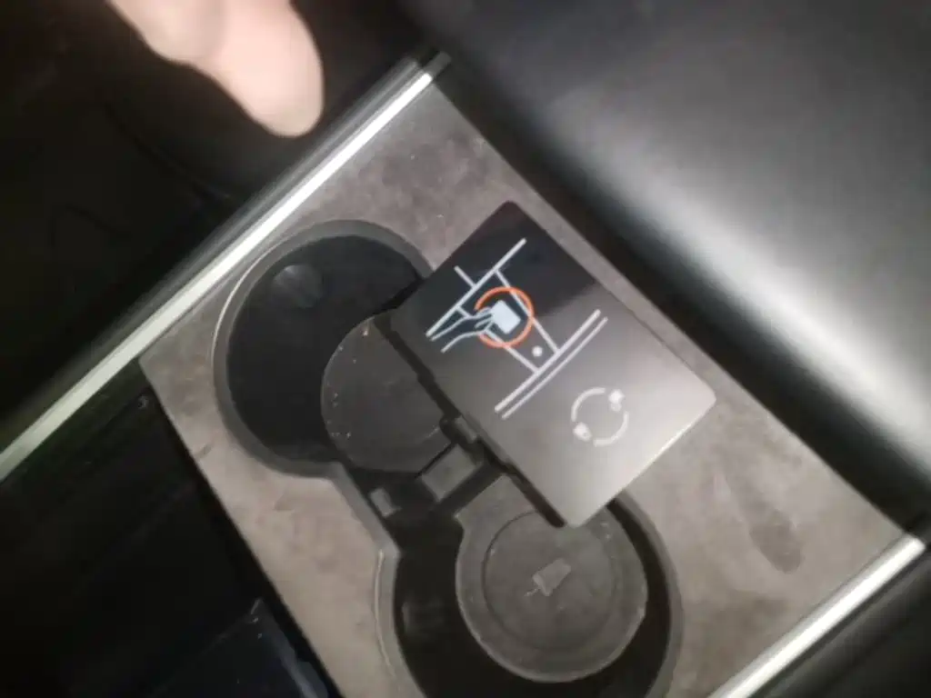 Фото 9 - Tesla Model Y