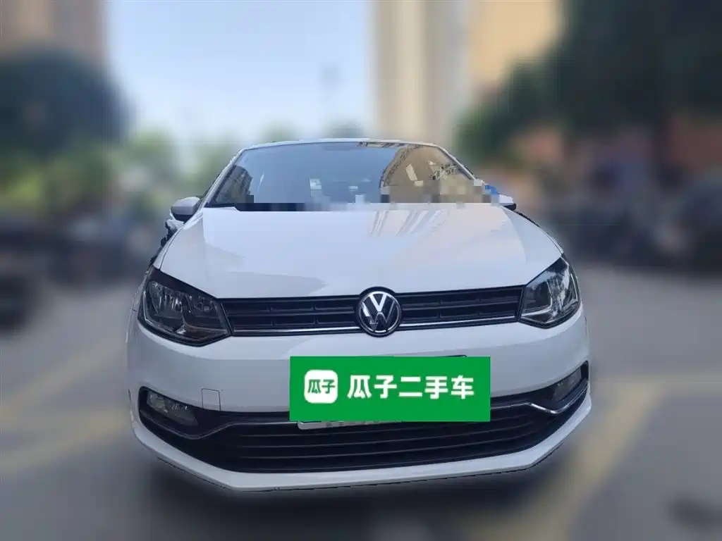 Volkswagen Polo 2014 1.6L Automatic Comfort Edition фото 24