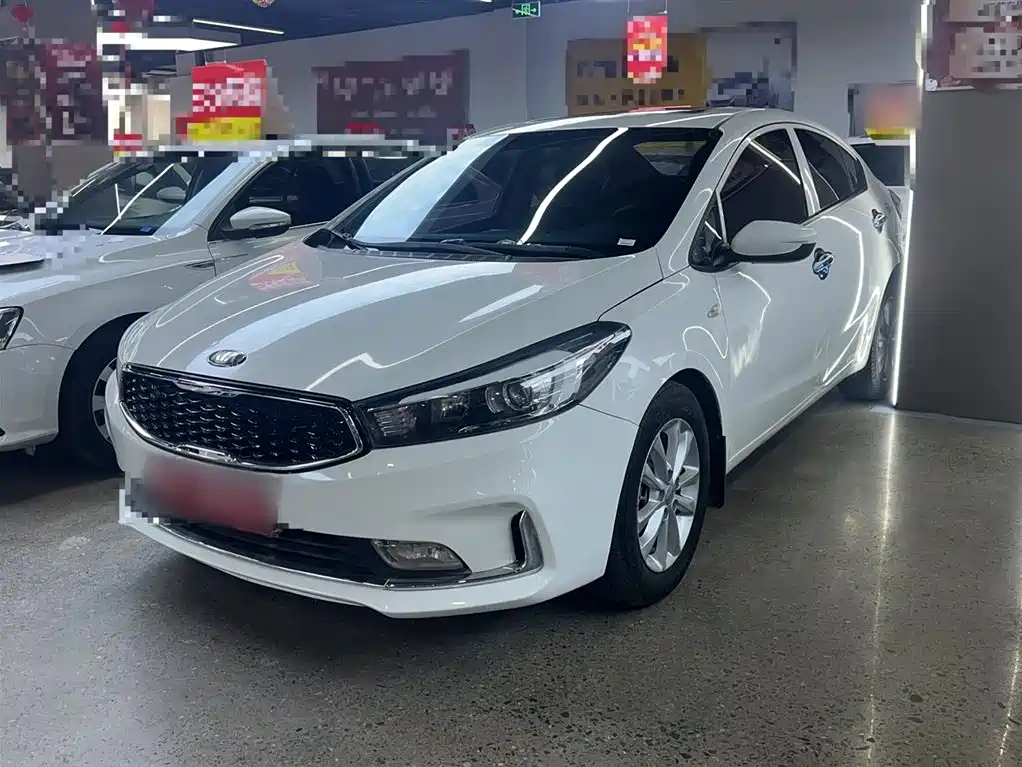 Kia K3 2017 1.6L Automatic 15th Anniversary Special GLS фото 4