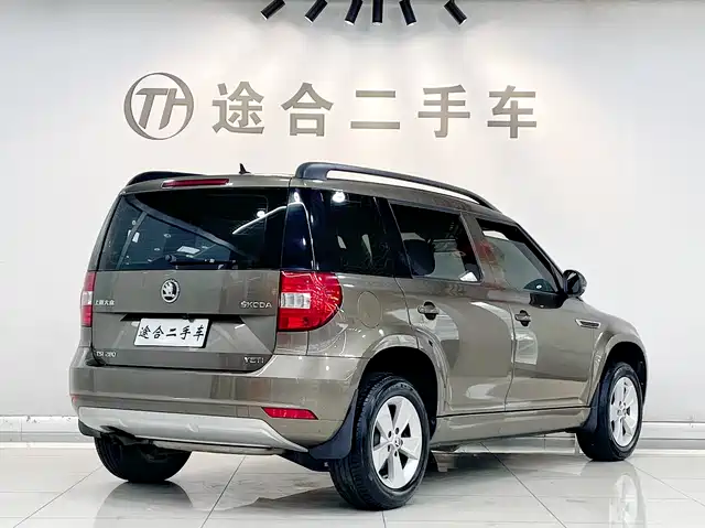 Škoda Yeti 2016 1.4TSI DSG Forward Edition — фото 2