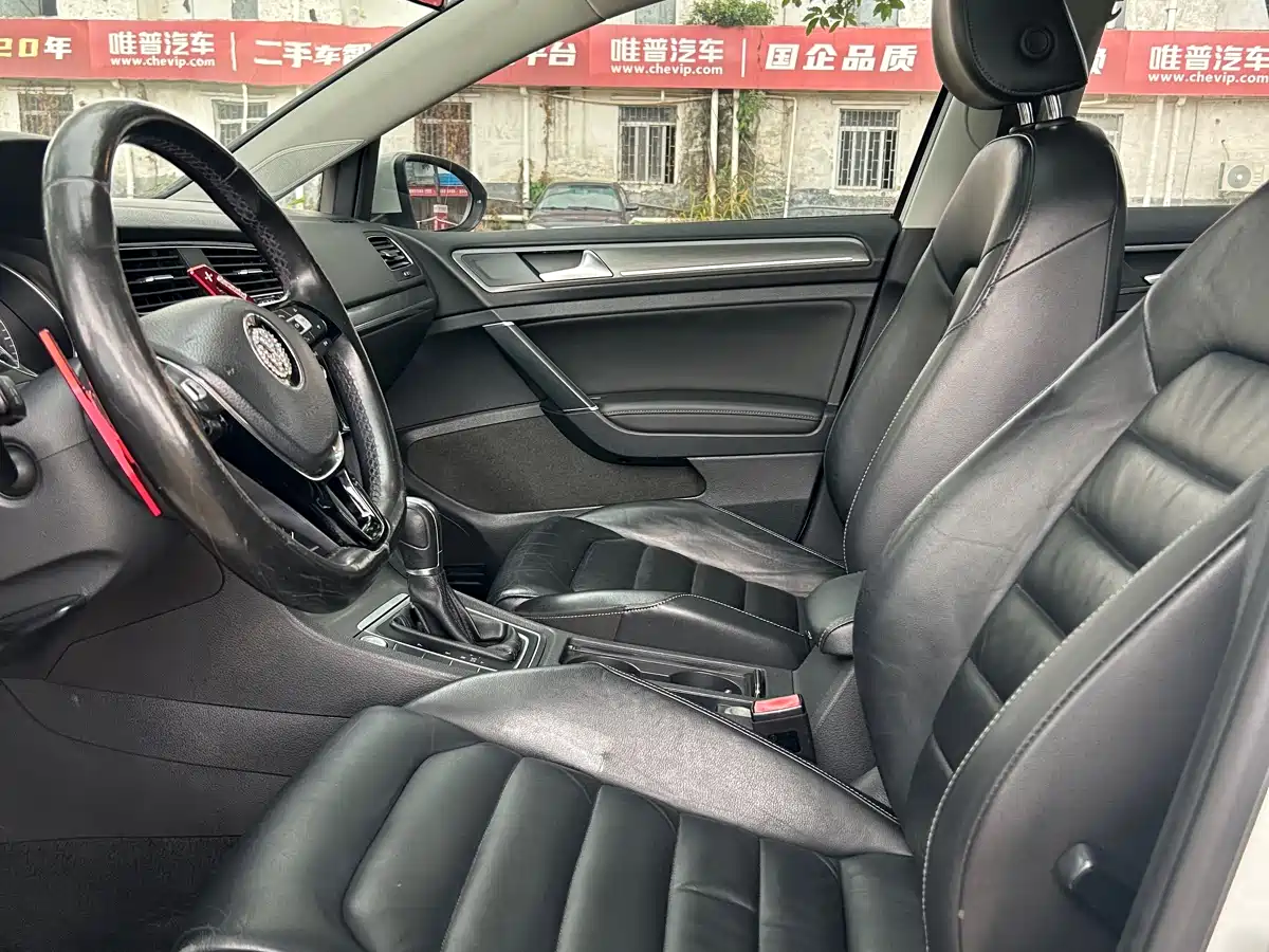 Volkswagen Golf 2016 230TSI Automatic Luxury фото 4