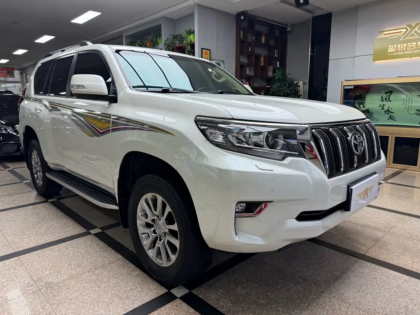 Toyota Prado 2018 3.5L Automatic TX-L NAVI Rear-mounted Spare Tire фото 3