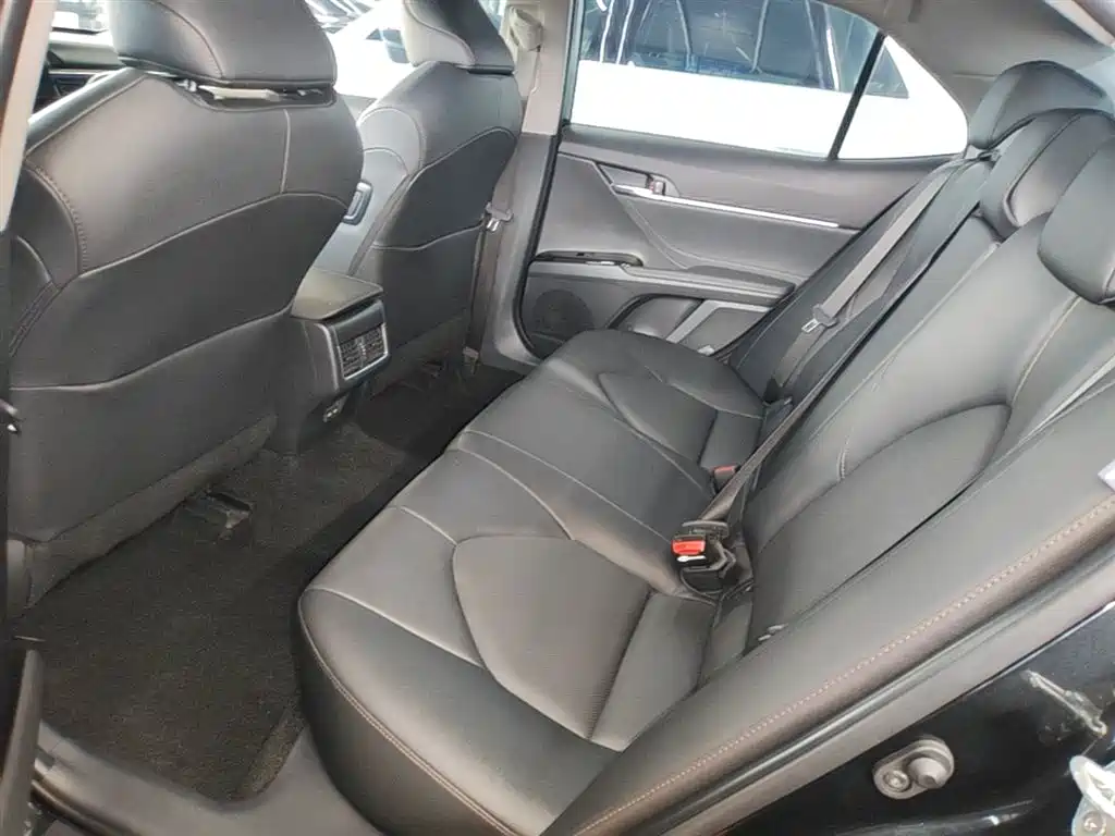 Toyota Camry 2023 2.0G Luxury Edition фото 17