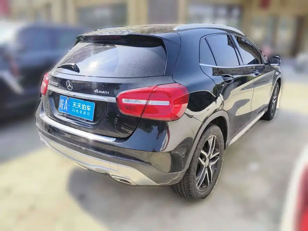 Mercedes-Benz GLA 2015 2015 GLA 220 4MATIC Fashion Edition