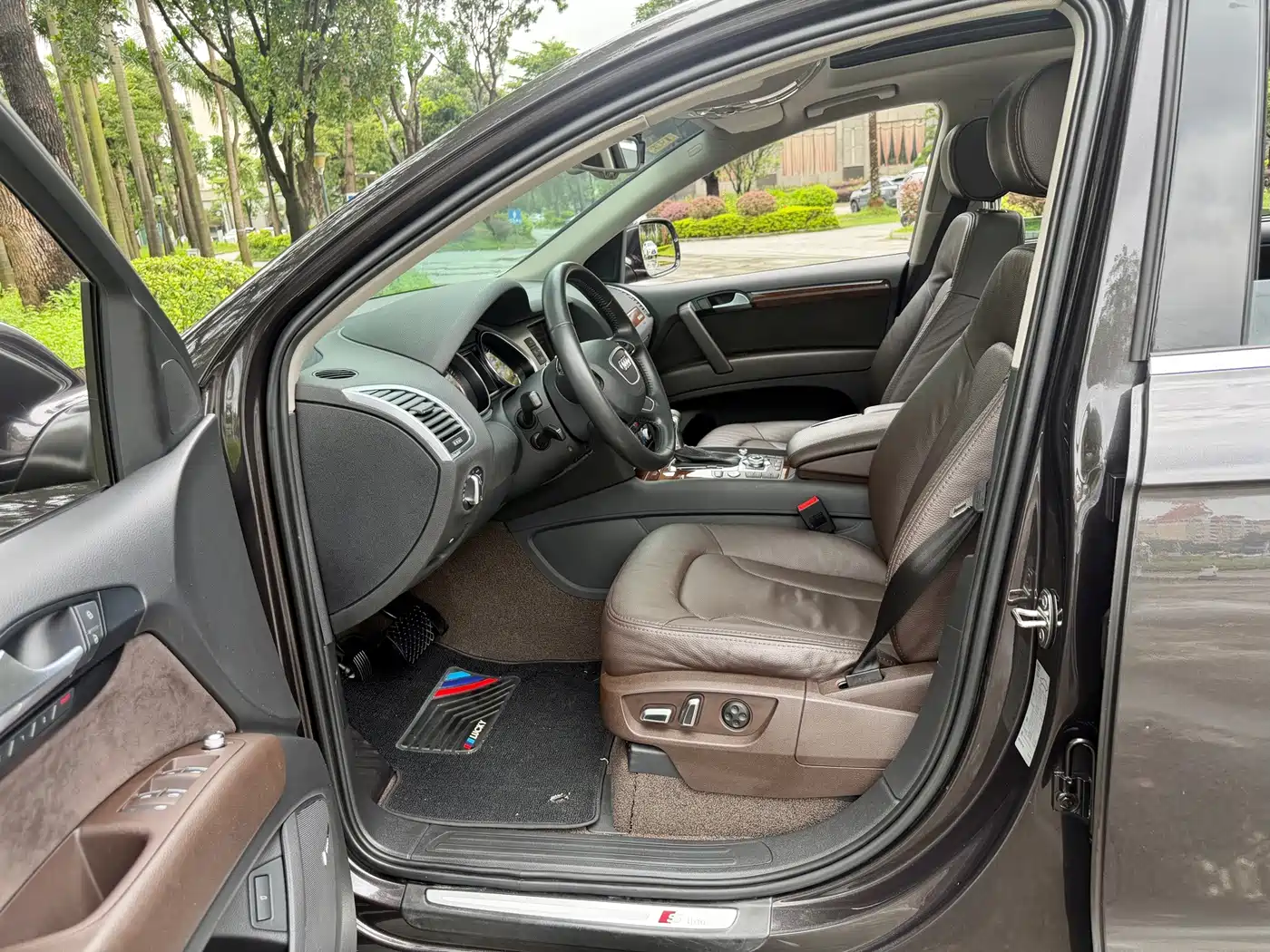 Photo 17 - Audi Q7