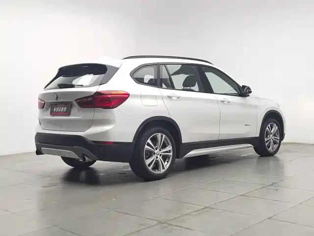 BMW X1 2016 xDrive20Li Luxury Model — фото 2