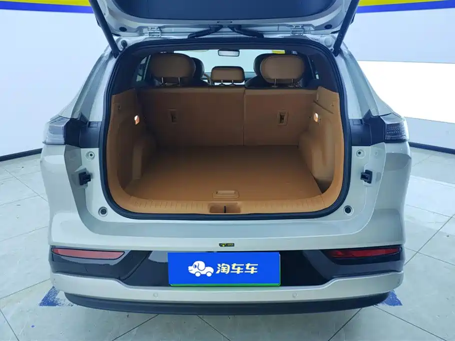 Dongfeng Aeolus L8 2026 2025 Plug-in Hybrid