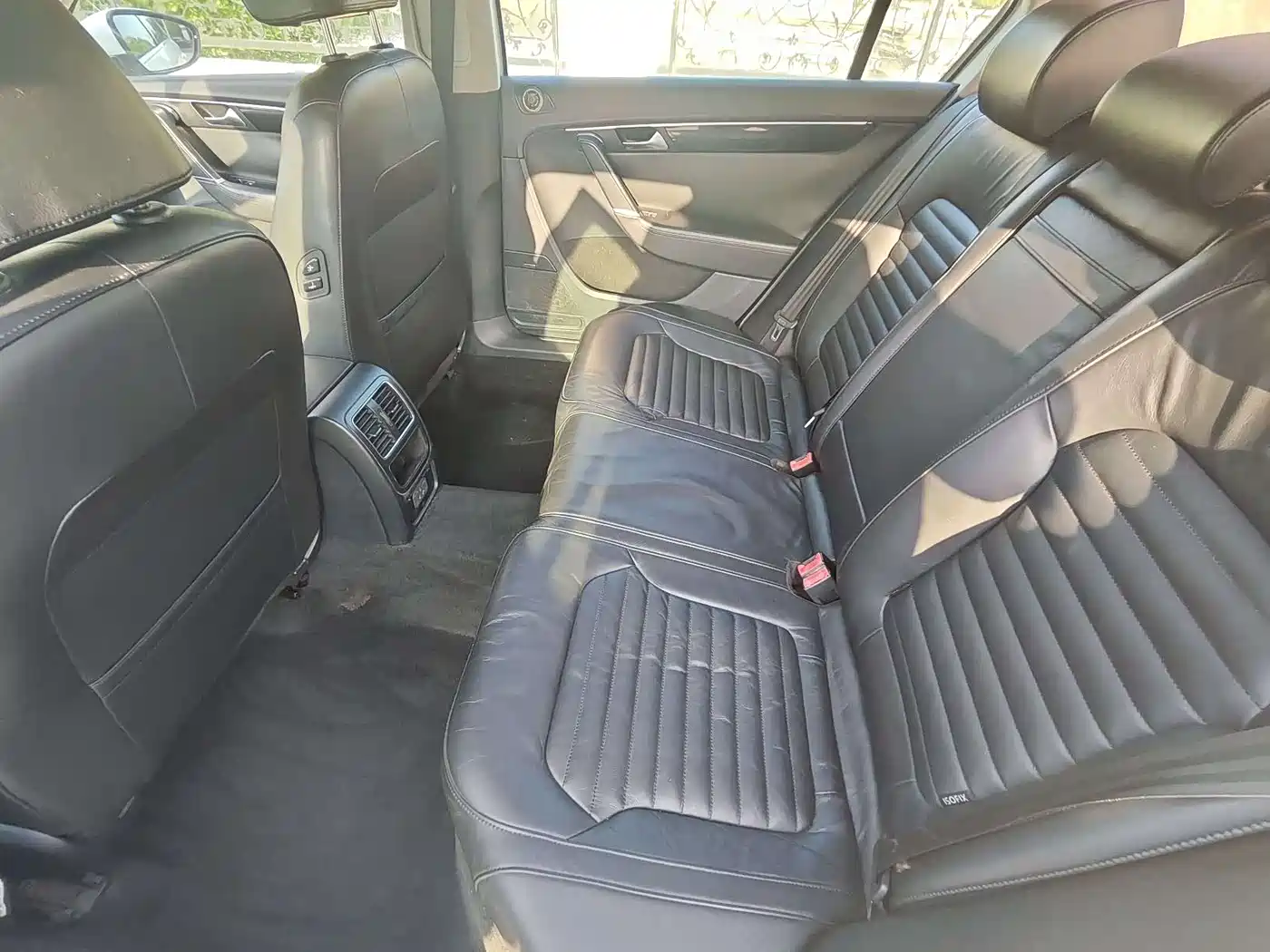 Volkswagen Magotan 2013 1.8TSI Luxury фото 12
