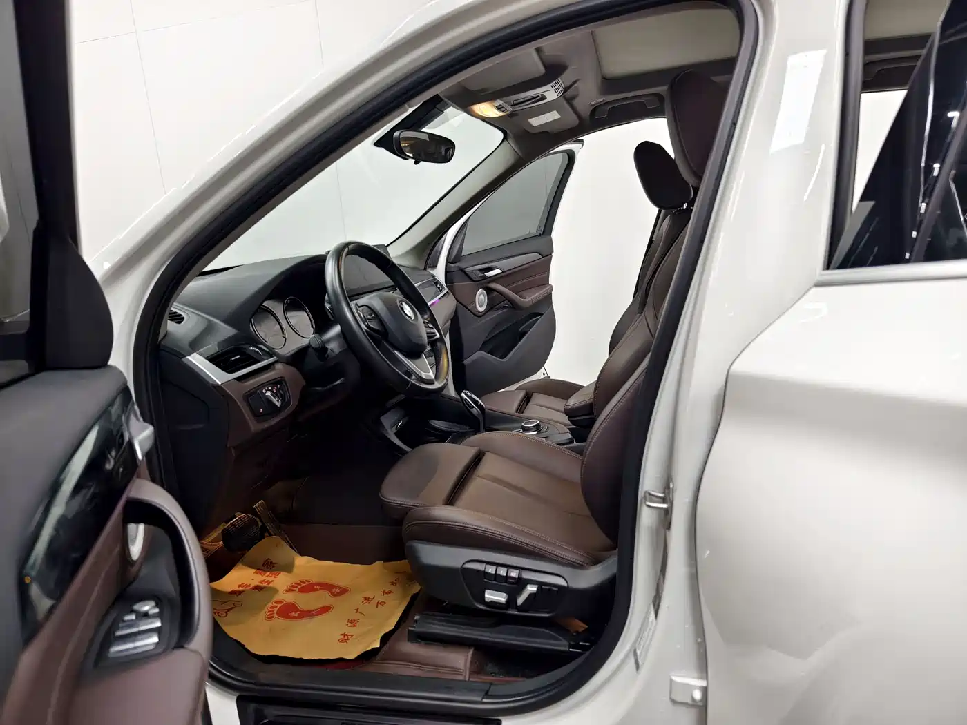 BMW X1 2022 sDrive20Li Fashion фото 11