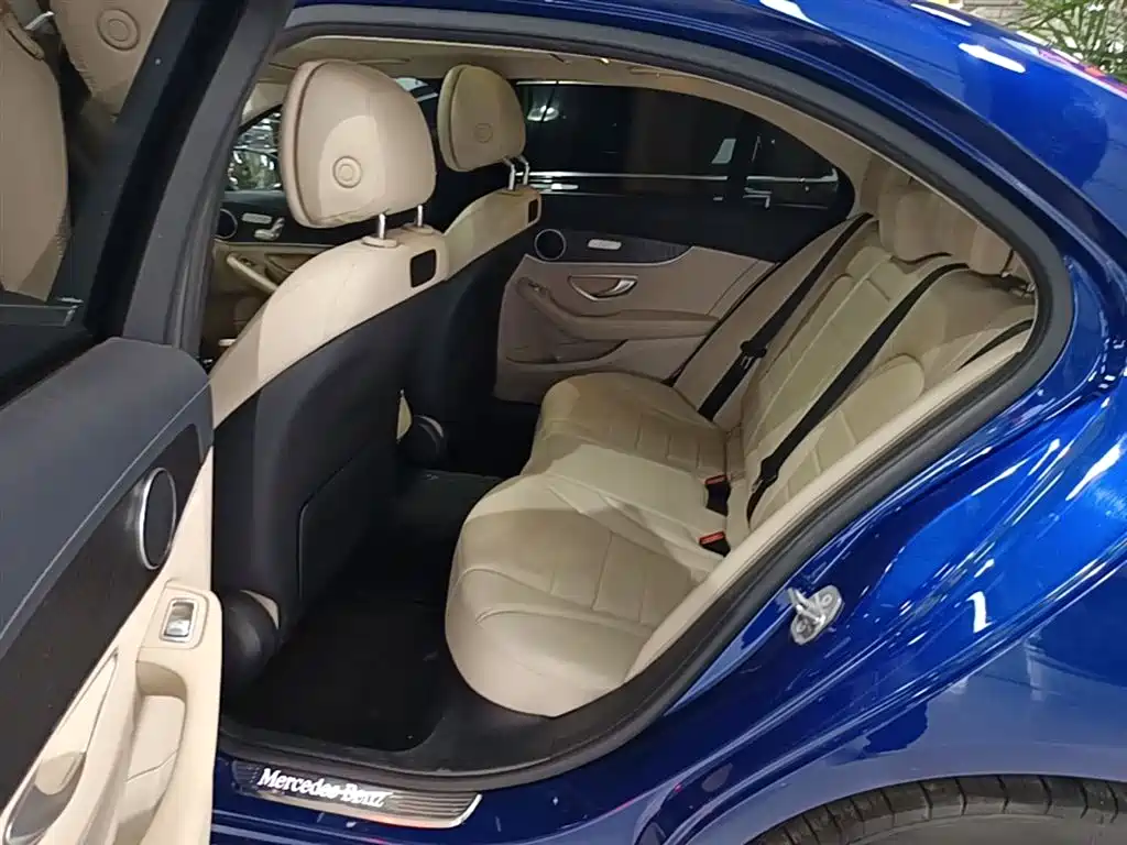 Mercedes-Benz C-Class 2017 Facelift C 200 L Sport Edition фото 17