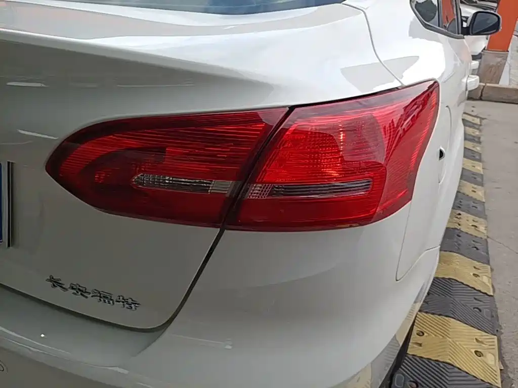 Ford Focus 2018 2018 Sedan Classic 1.6L Automatic Trend Smart Edition