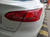 Фото 8 - Ford Focus