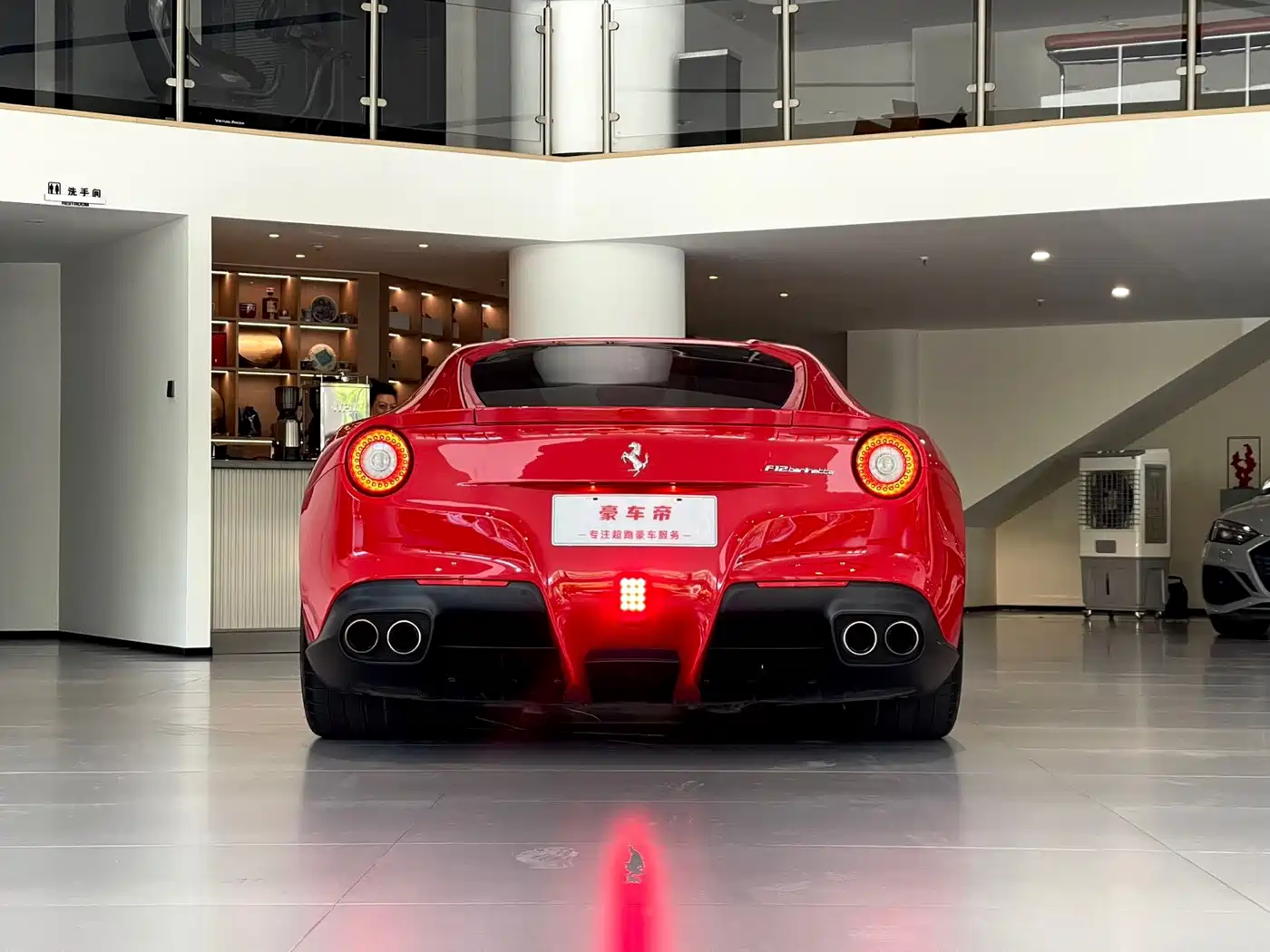 Ferrari F12berlinetta 2014 2013 6.3L Standard