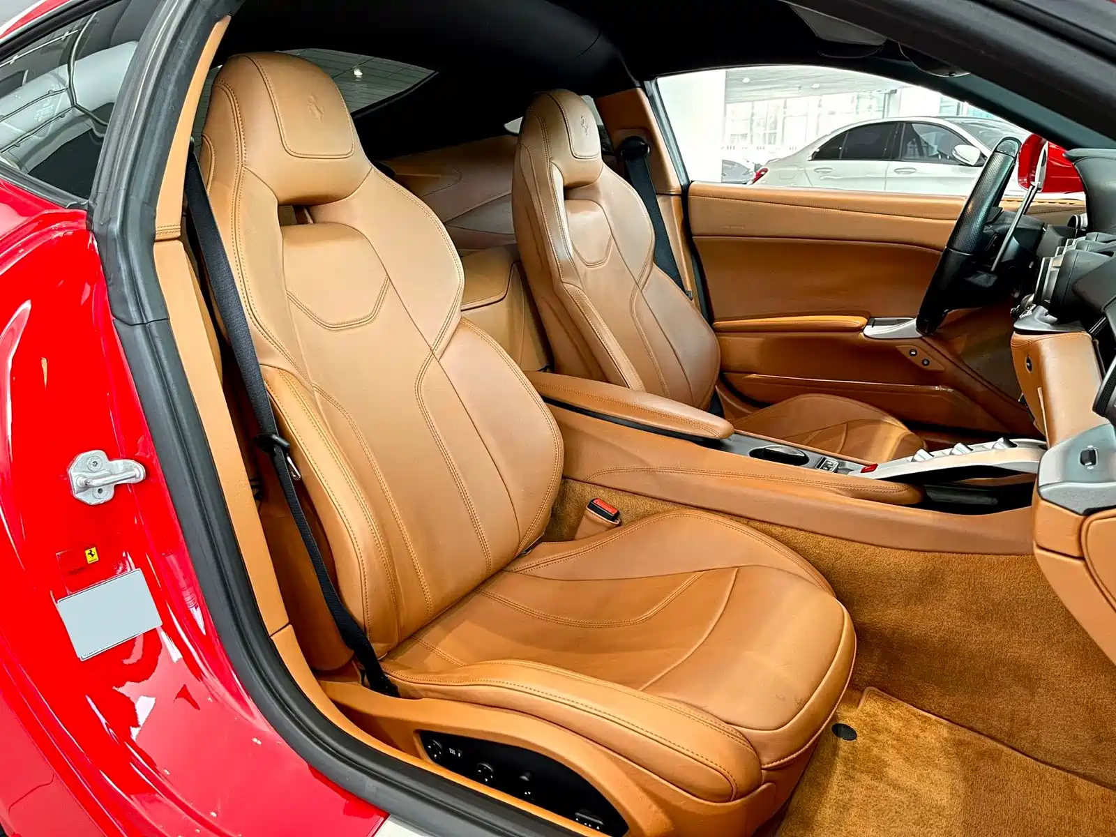 صورة 8 - Ferrari F12berlinetta