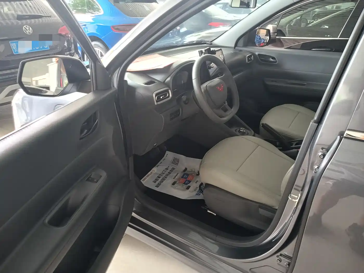 Фото 3 - Wuling Motors Wuling Hongguang New Energy