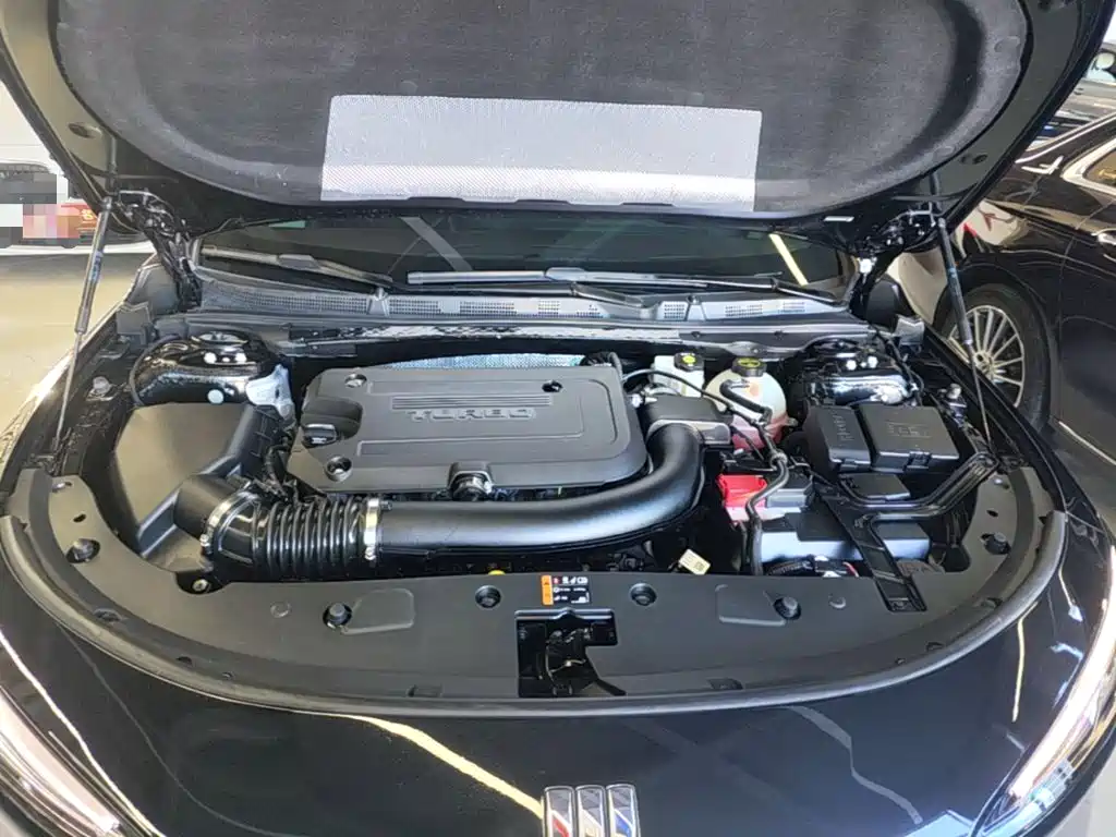 Buick LaCrosse 2025 2025 Model 28T Platinum Edition