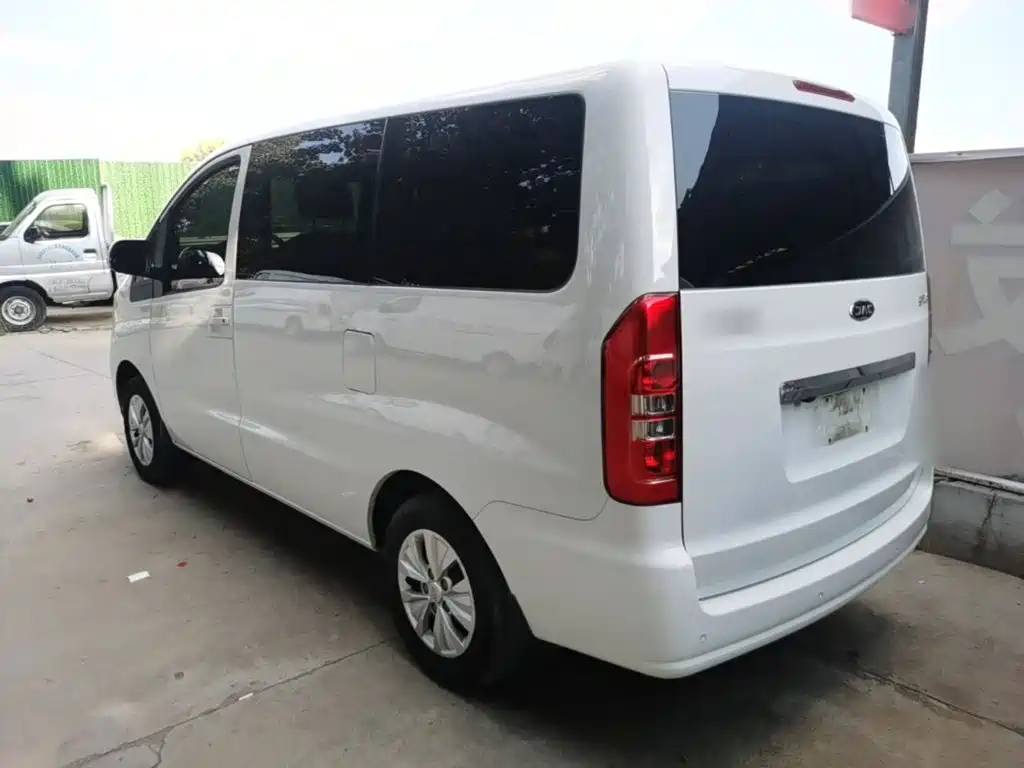 JAC Refine M3 2024 2023 1.5T 7/8-seater Smart Connect Edition