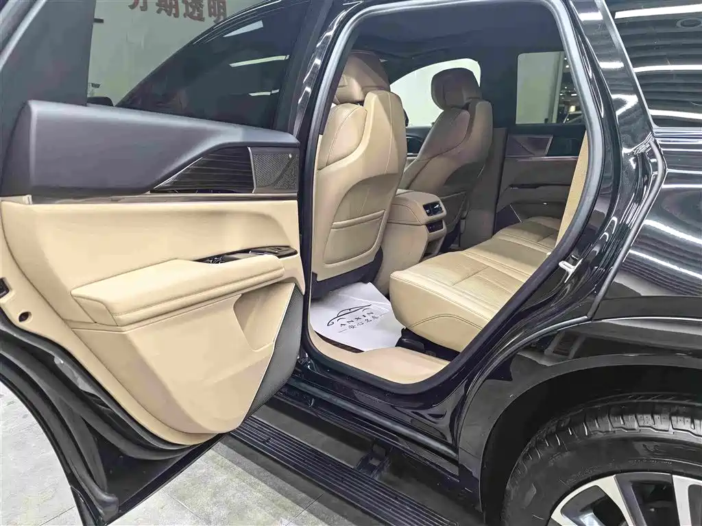 Cadillac XT5 2025 2025 2.0T Premium Model
