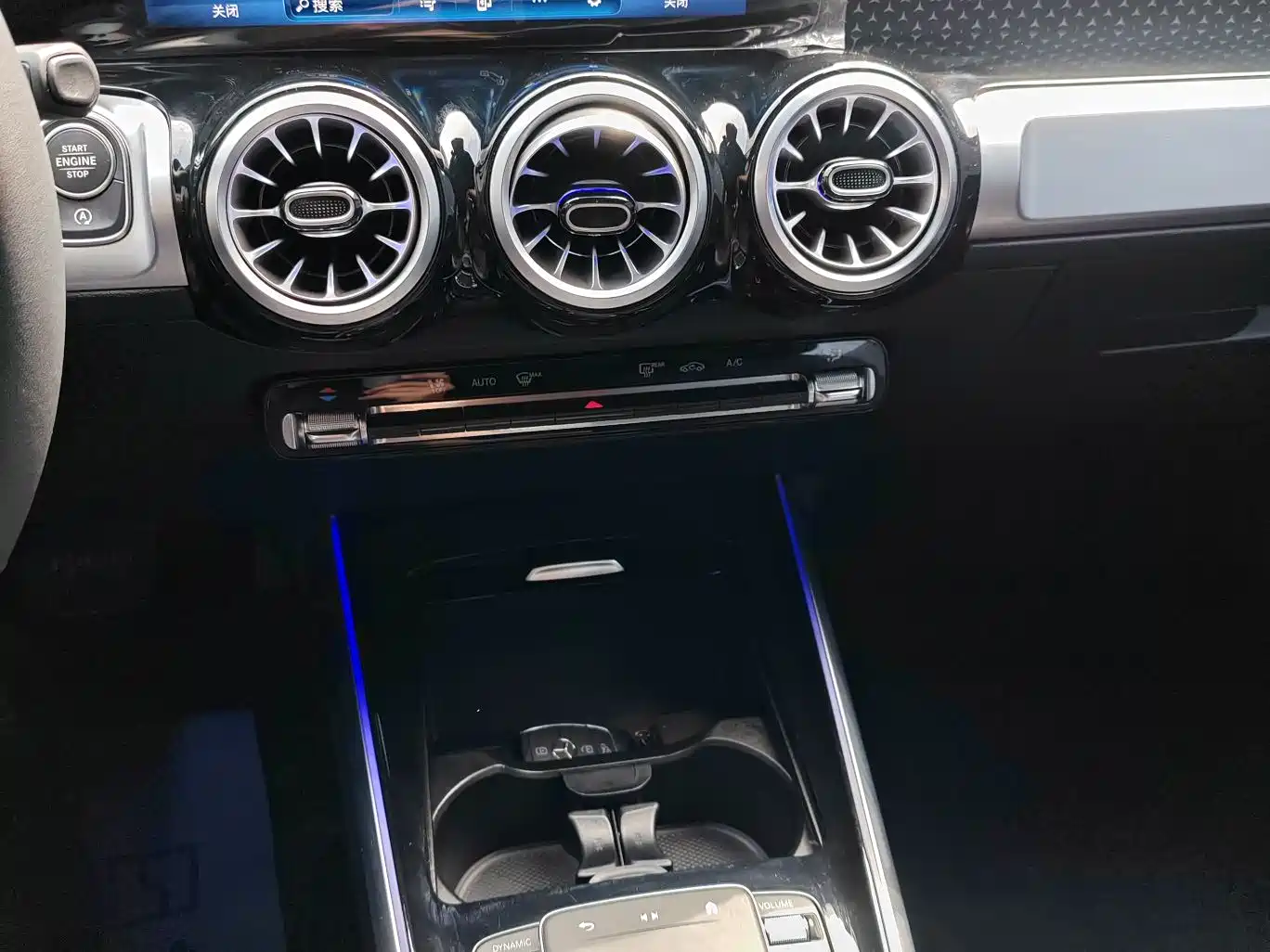 Mercedes-Benz GLB 2024 GLB 220 Dynamic фото 12