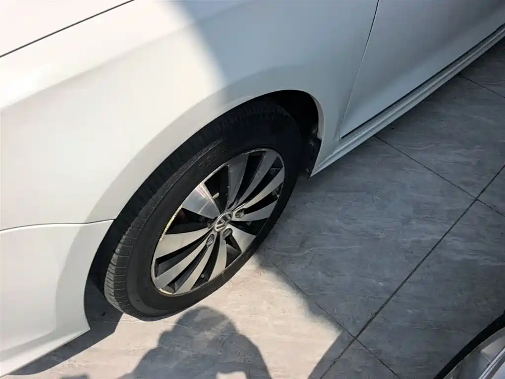 Volkswagen Sagitar 2017 230TSI Automatic Comfort фото 23