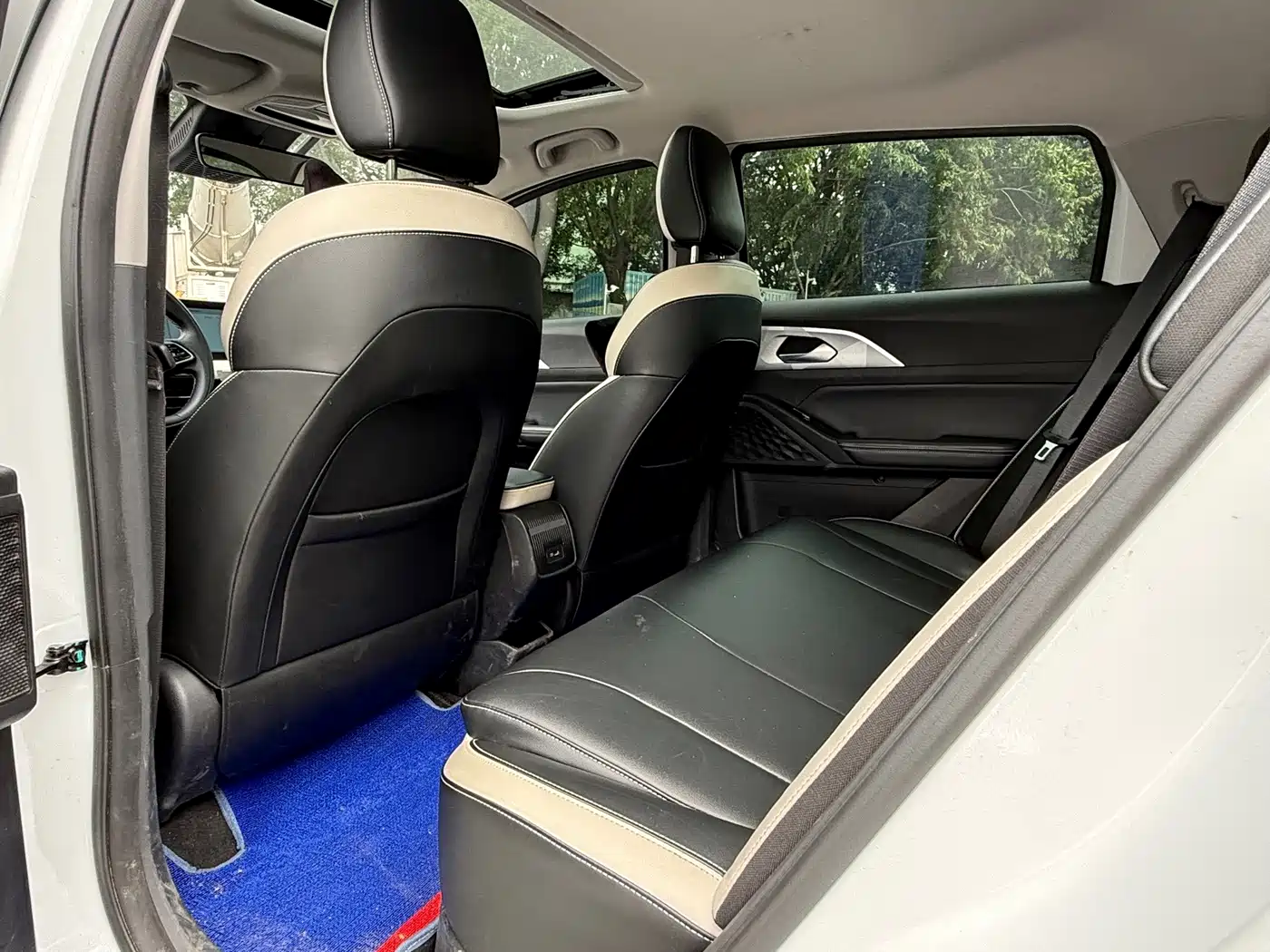 Фото 6 - Geely Geometry E Firefly