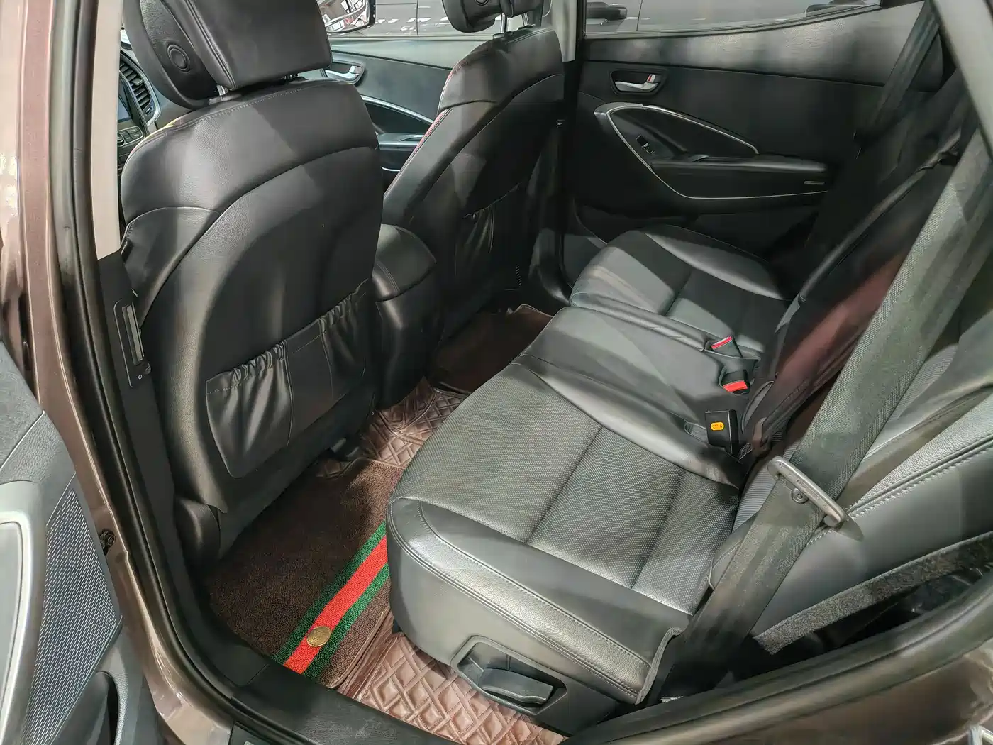 Hyundai Santa Fe (Import) 2013 3.0L 4WD Comfort Navigation Edition 7-Seater Euro V фото 9