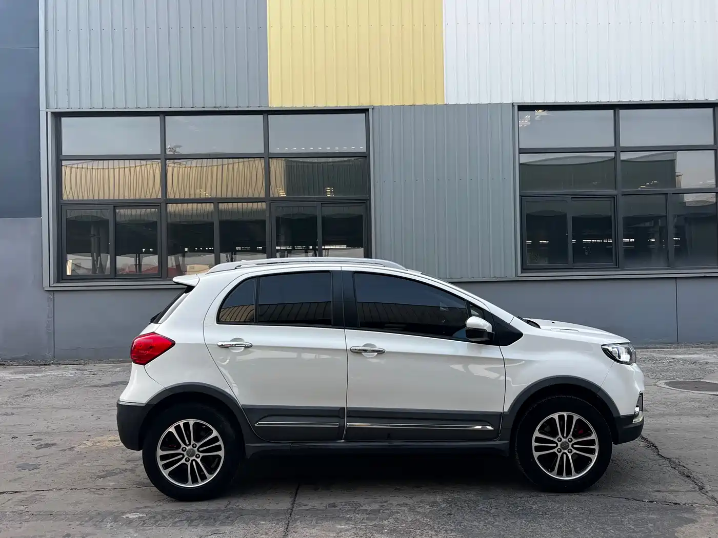 Haval H1 2015 1.5L AMT Luxury фото 9