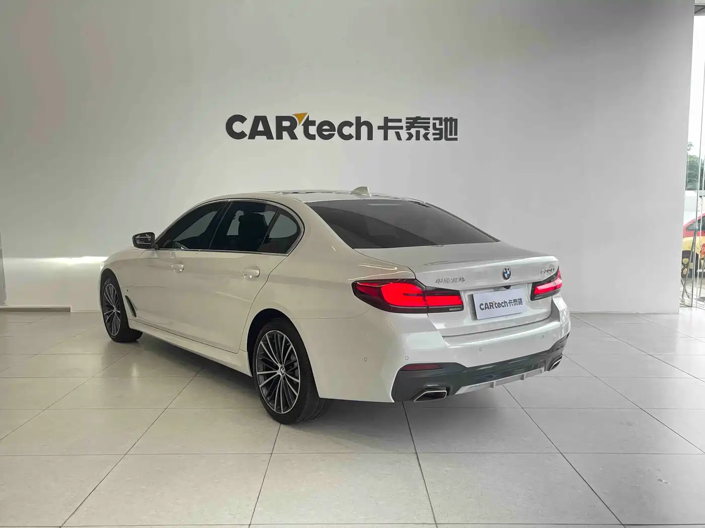 BMW 5 Series 2023 Facelift 530Li Leading M Sport Package фото 18