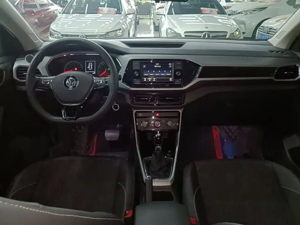 Volkswagen T-Cross 2019 280TSI DSG Comfort Edition фото 10
