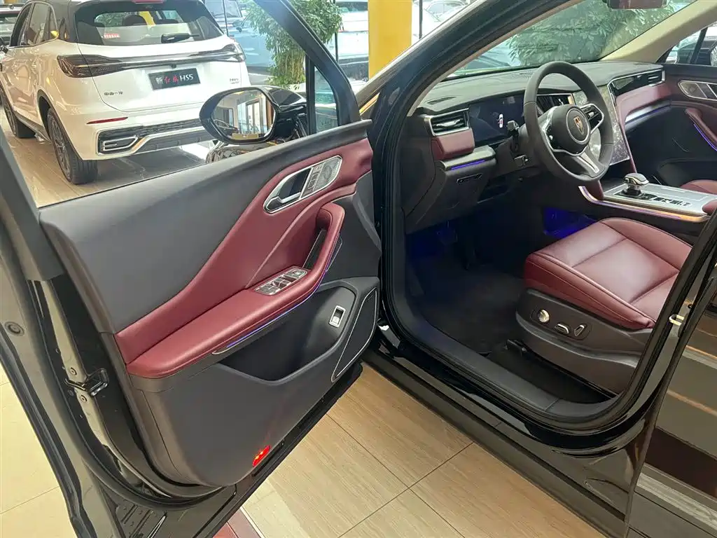 Hongqi HS7 PHEV 2025 2.0T PHEV 2WD Flag Enjoy Edition (6-seater) фото 4