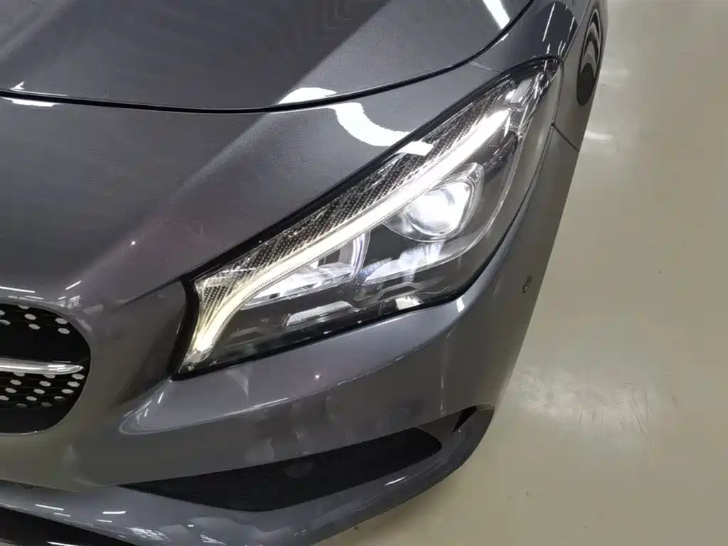 Mercedes-Benz CLA (Import) 2018 CLA 220 4MATIC фото 24