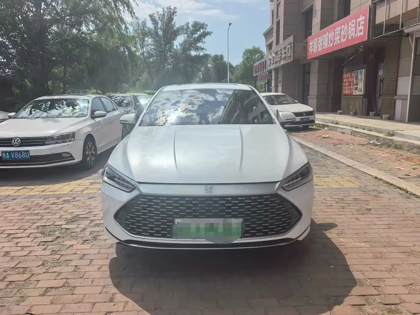 Фото 2 - BYD Qin PLUS