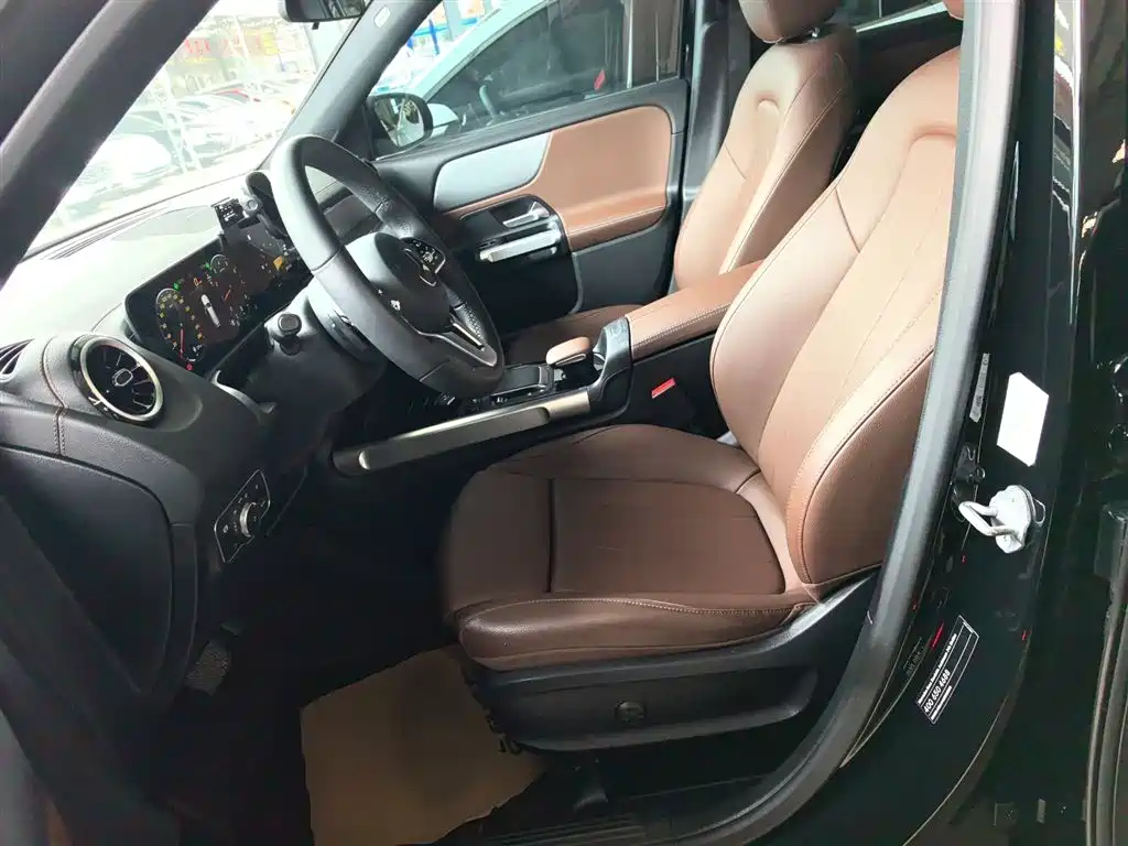 Mercedes-Benz GLB 2022 Facelift II GLB 200 Dynamic фото 9