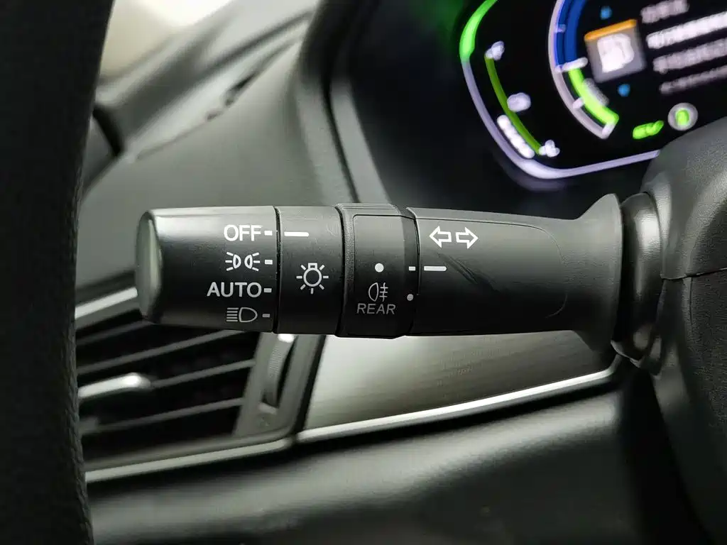 Photo 21 - Honda Accord