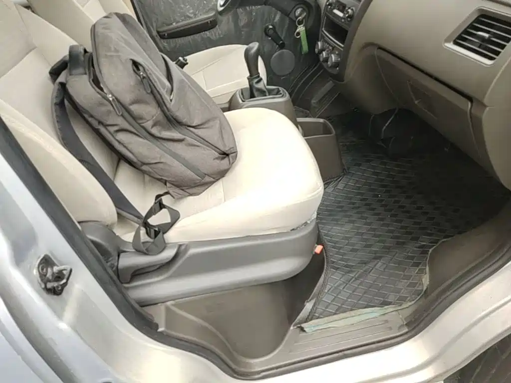 Wuling Motors Wuling Rongguang S 2023 2023 1.5L Base 5/7 Seater