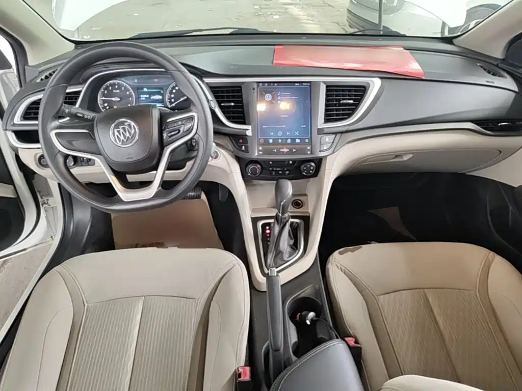 Фото 10 - Buick Excelle
