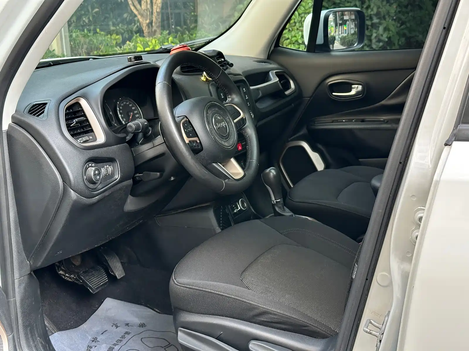 Фото 8 - Jeep Renegade