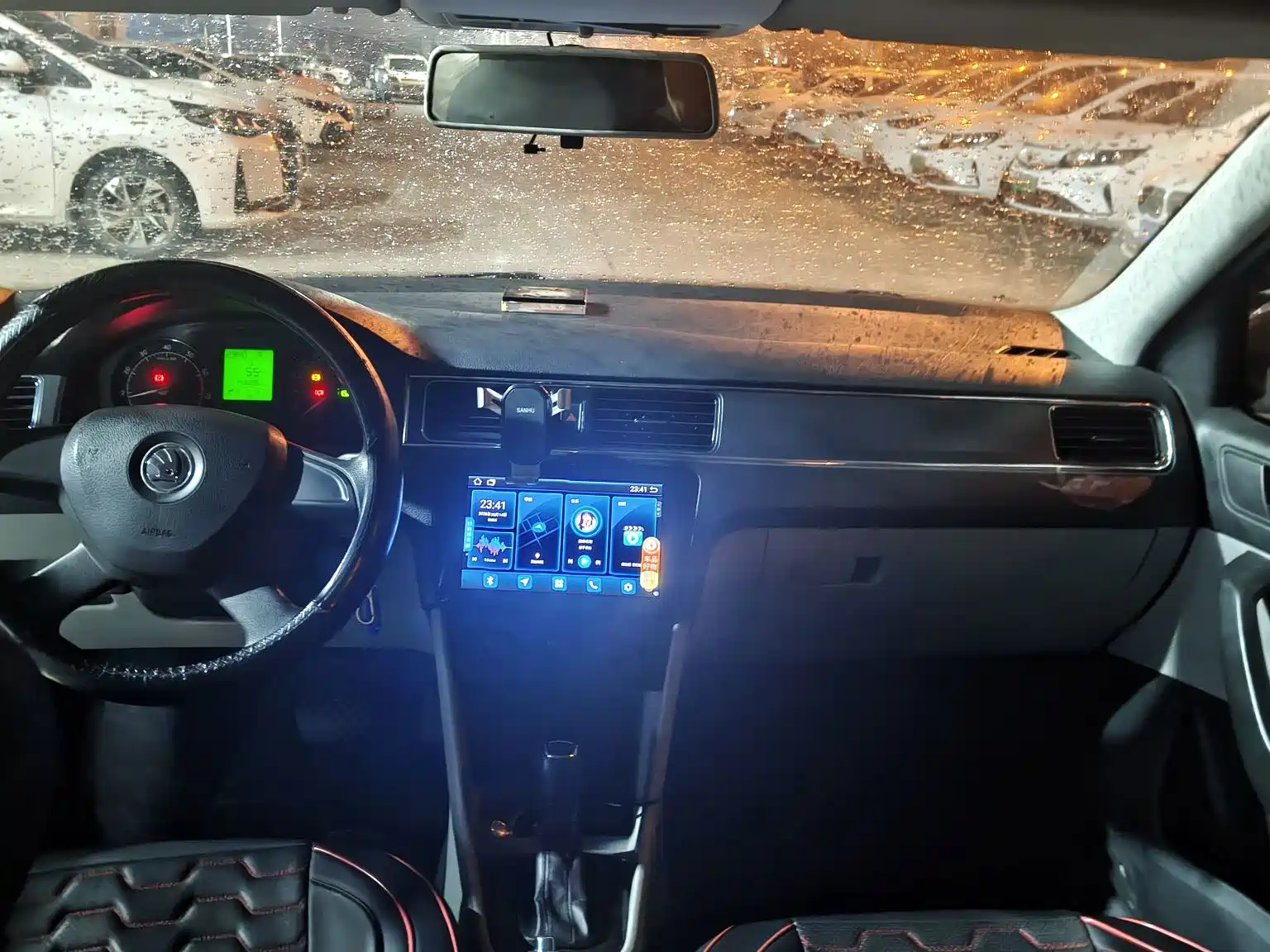 صورة 4 - Škoda Rapid